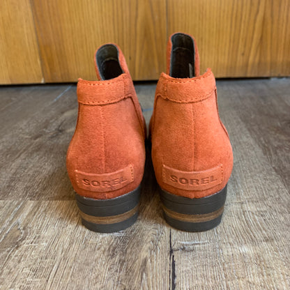 Sorel Lolla Cut Out Salmon Booties Size 8