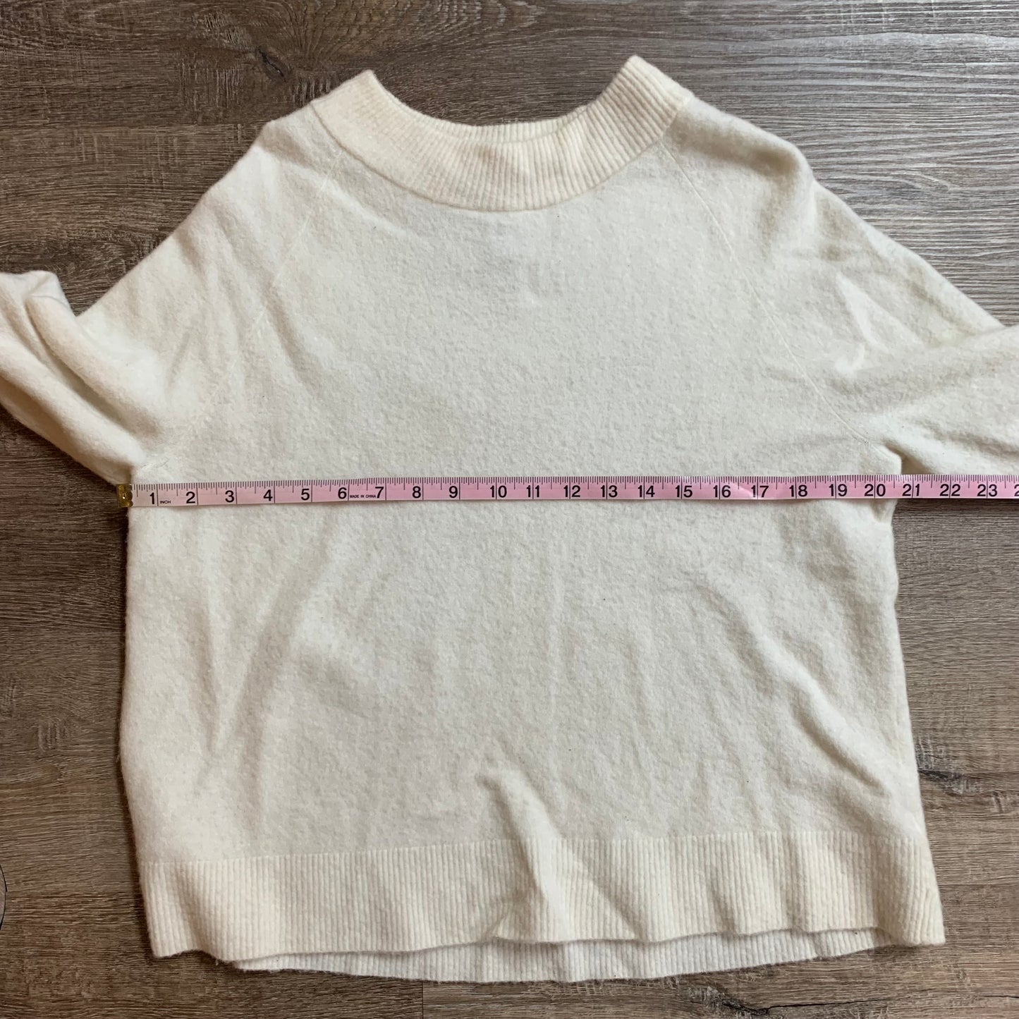Athleta Wool Off White Sweater Size Small