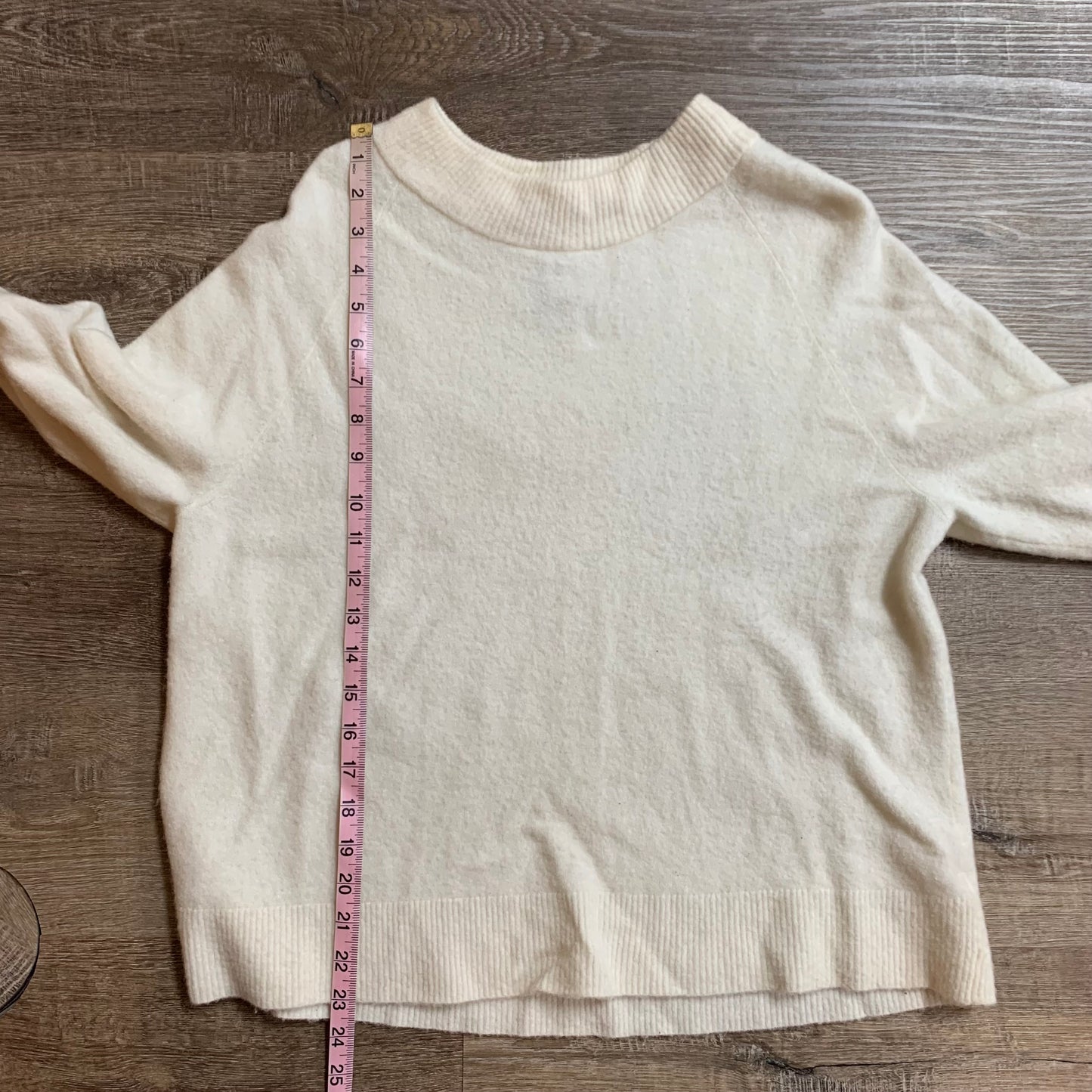 Athleta Wool Off White Sweater Size Small