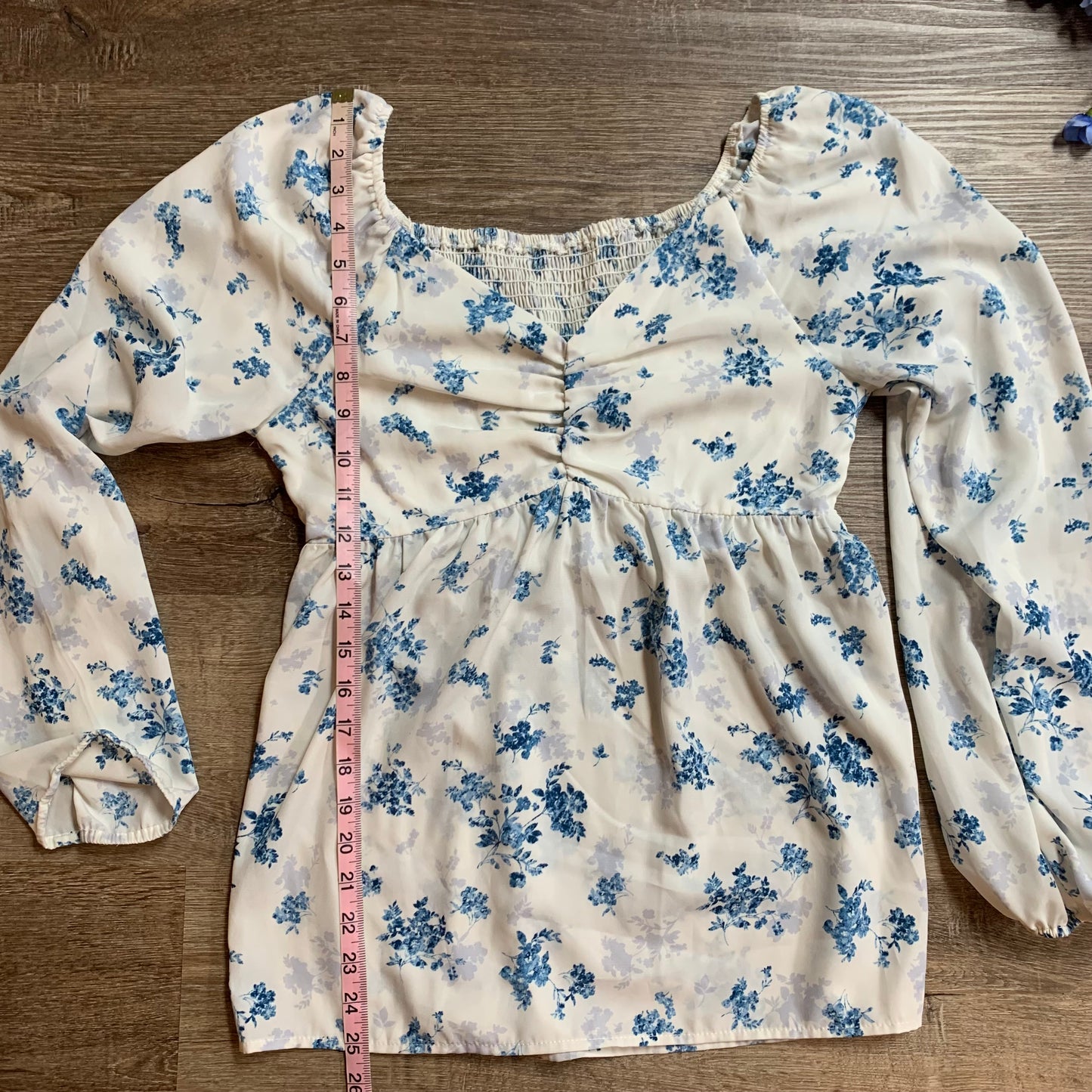 Floral Blue and White Blouse Size Medium